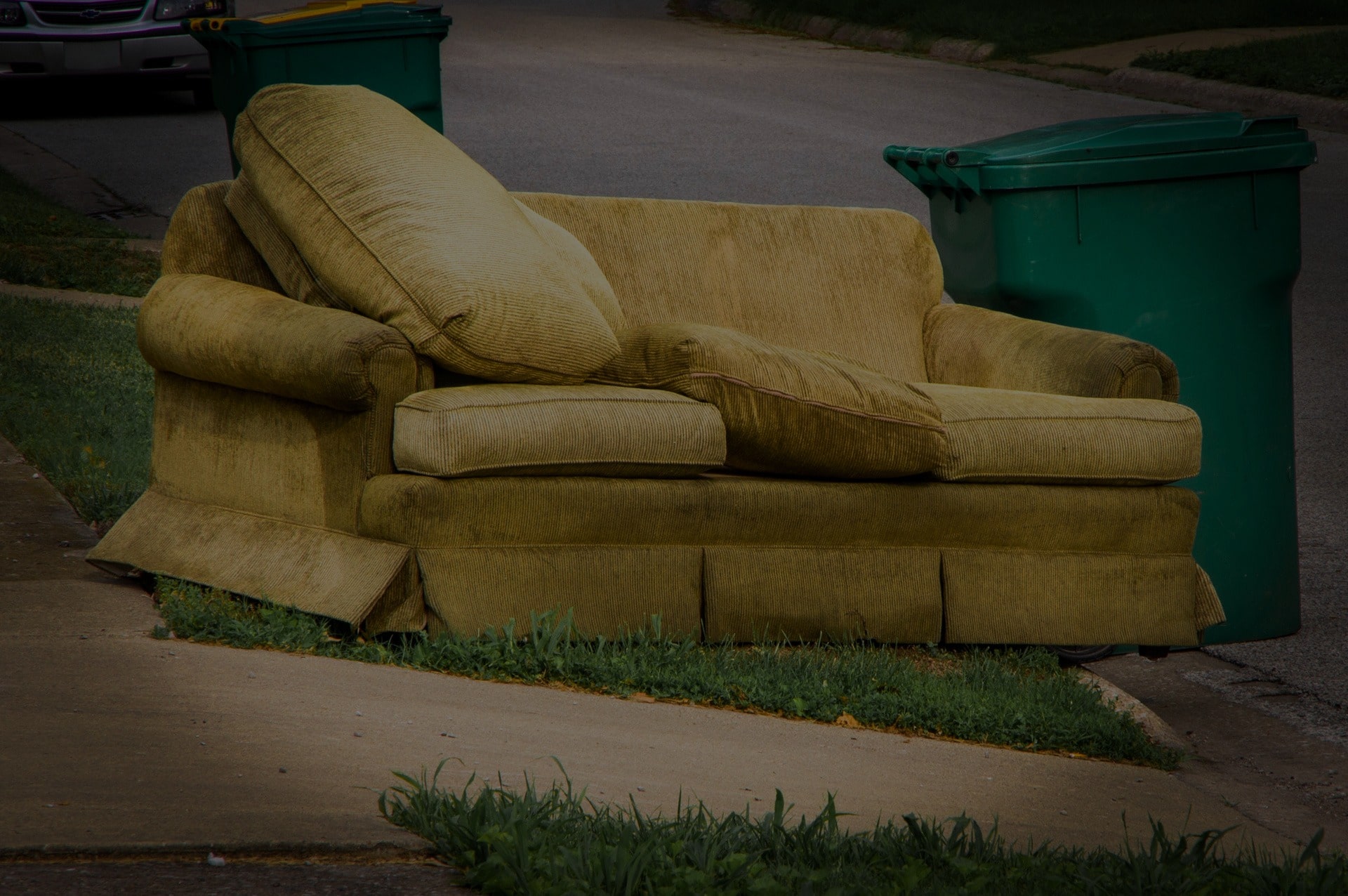Furniture Removal Services in Florida-min
