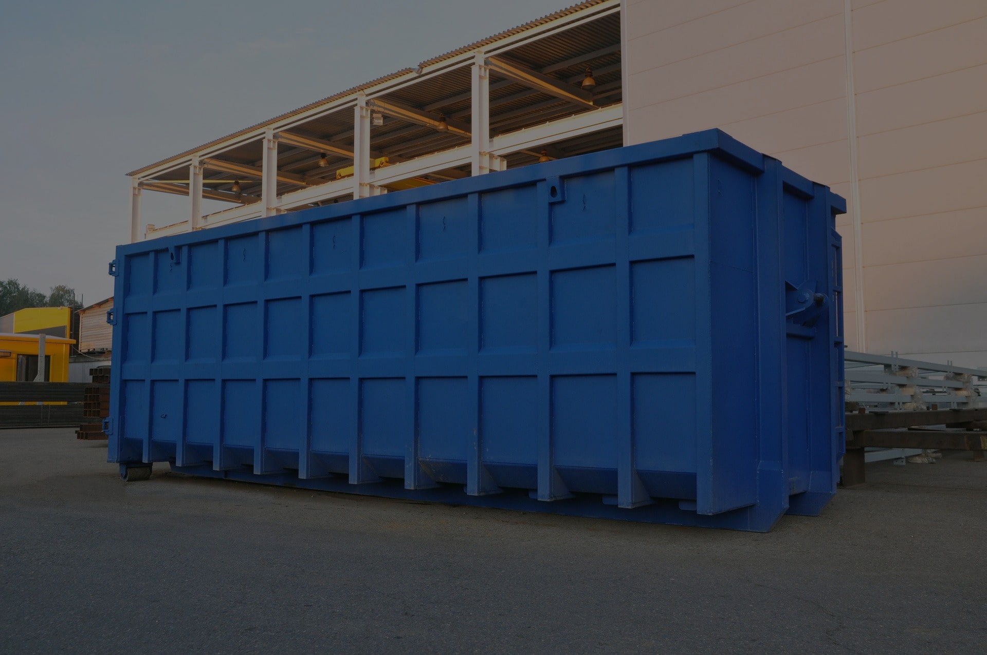 Placing a Dumpster on the Street in Florida: Permits and Guidelines